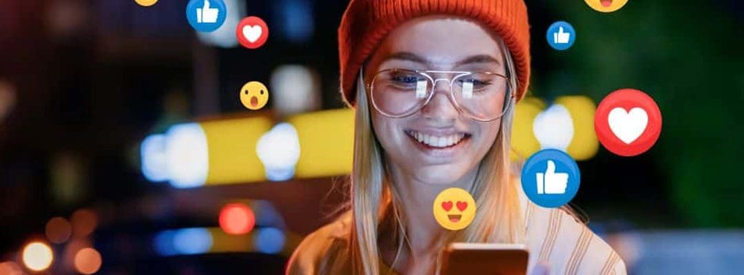 Instagrammable Smiles: Photo-Ready Teeth for Influencers